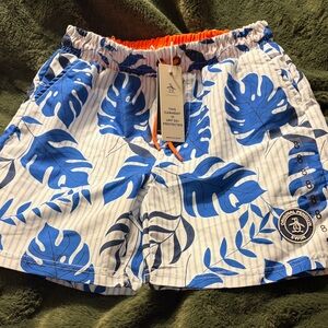 Original Penguin Blue and White Leaf Print Men's Hybrid Shorts